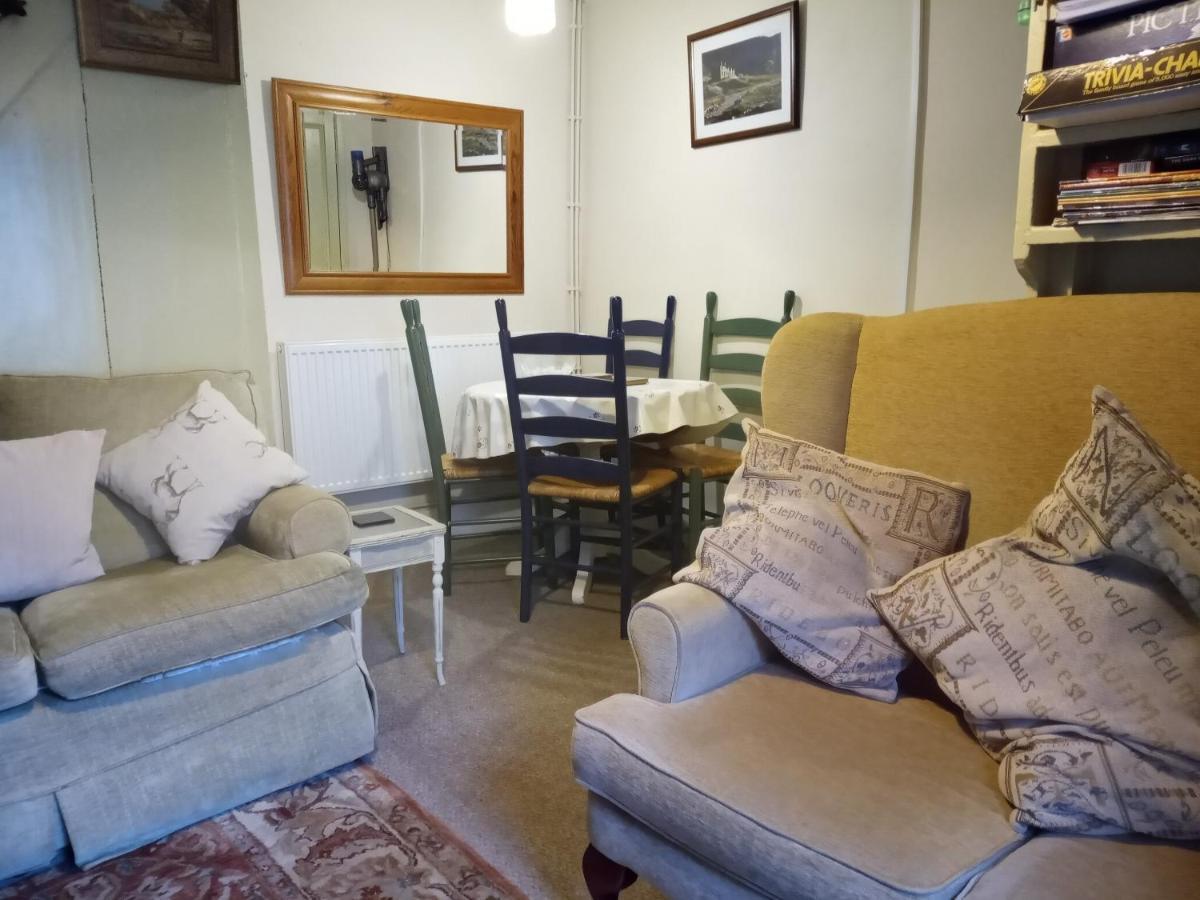 Ty Hen - Quirky Grade II Listed Cottage Blaenau Ffestiniog Eksteriør bilde
