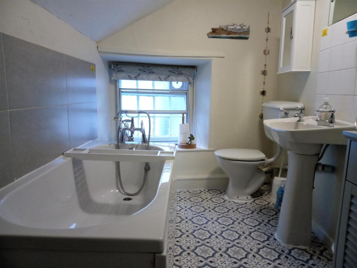 Ty Hen - Quirky Grade II Listed Cottage Blaenau Ffestiniog Eksteriør bilde